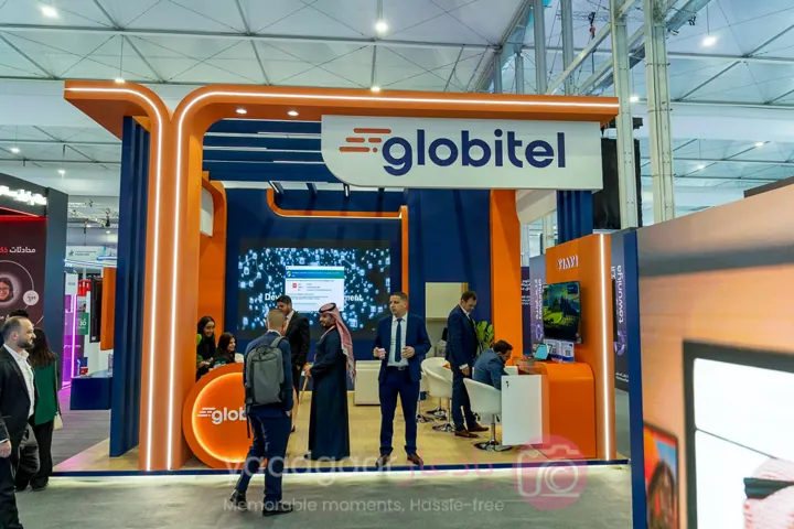 Branded exhibition display and production team